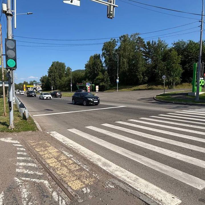 Архитекторы готовят три варианта надземного пешеходного перехода через улицу Свердловскую