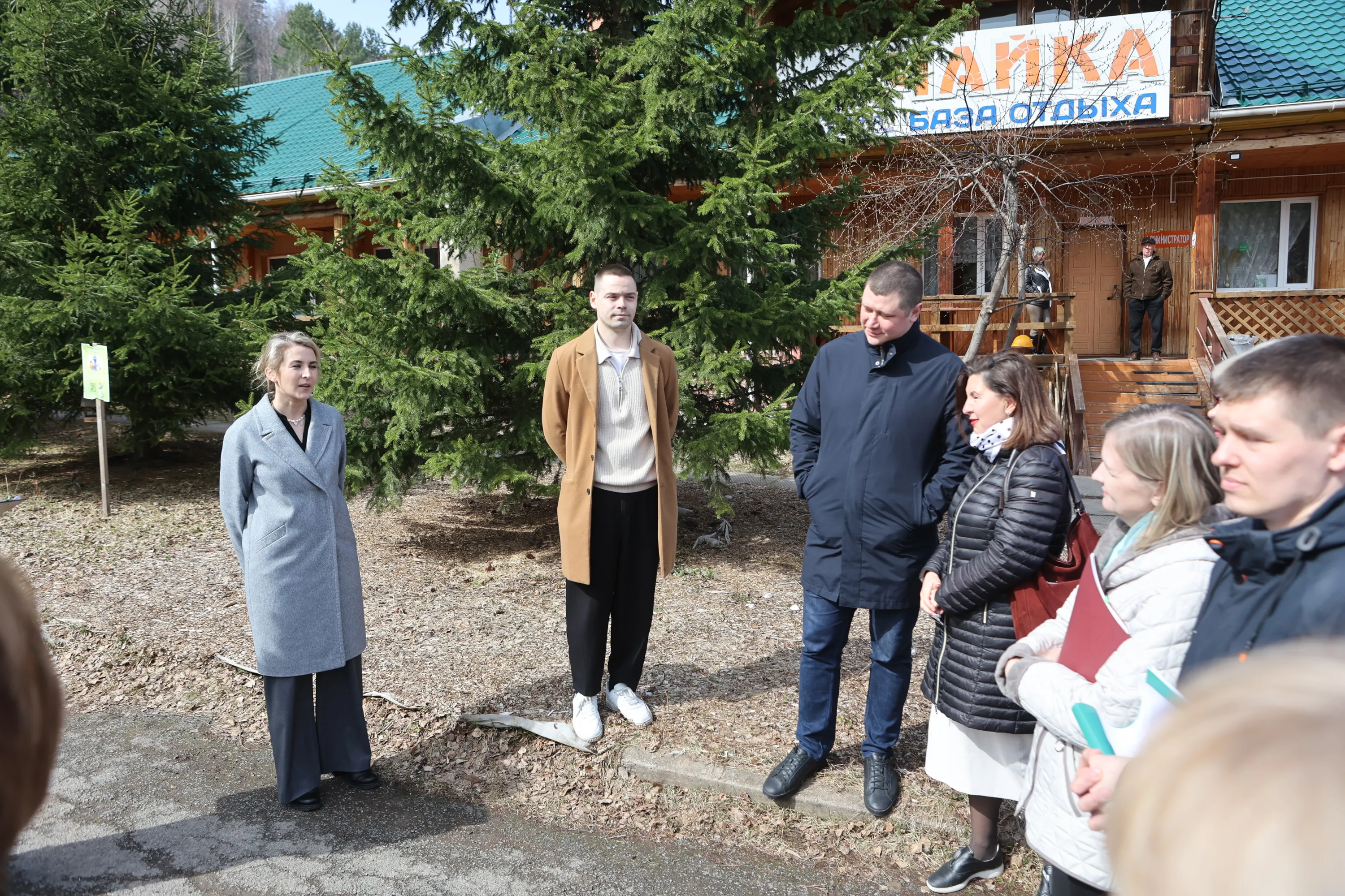 Красноярские депутаты проверили готовность лагерей к летнему сезону