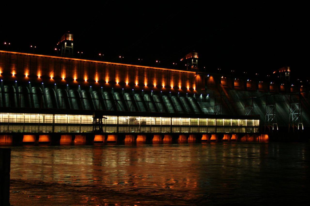 На Красноярской ГЭС все выходные будет работать праздничная подсветка