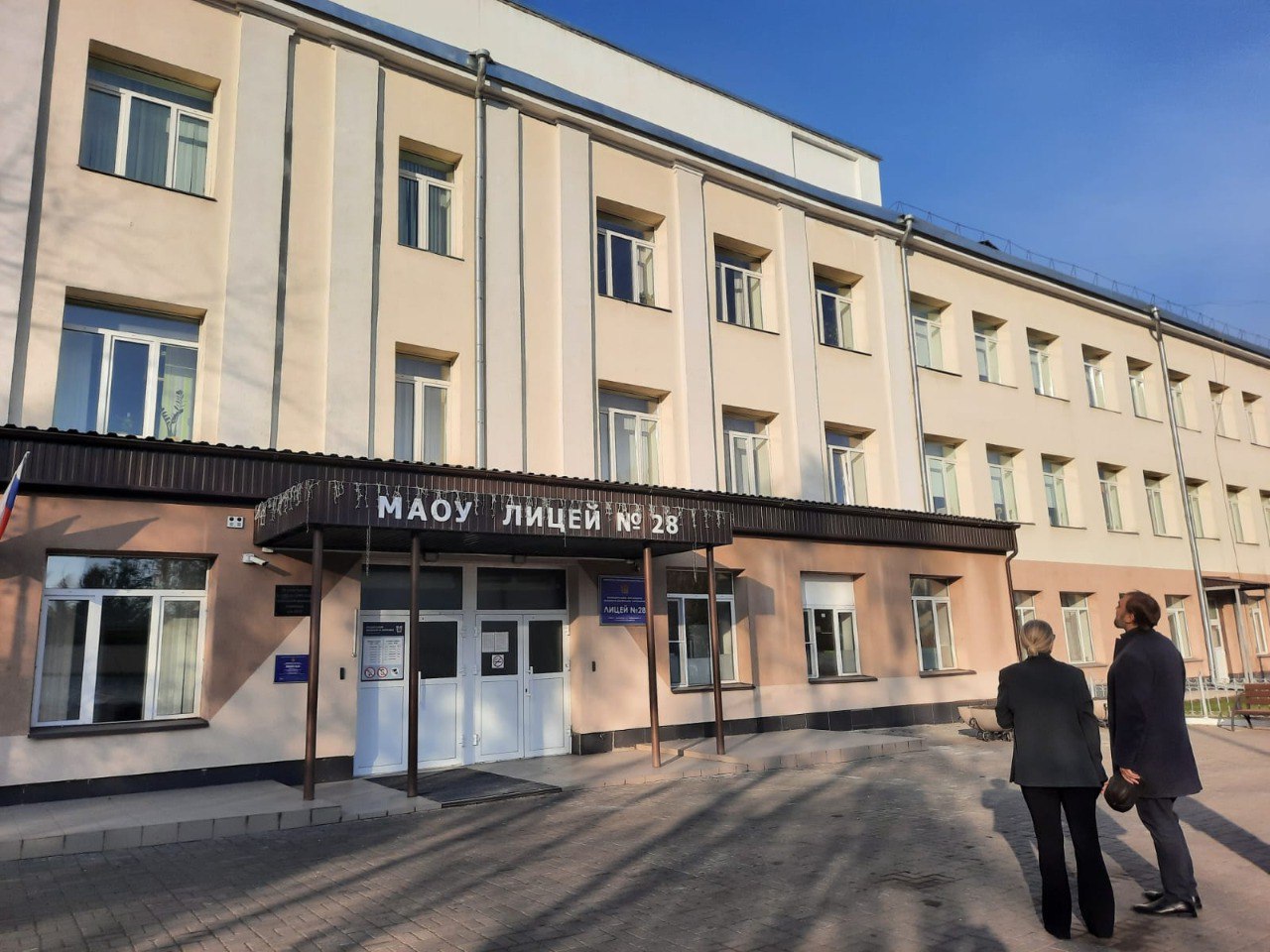 Ремонт крыши в 28-м лицее Красноярска завершили досрочно