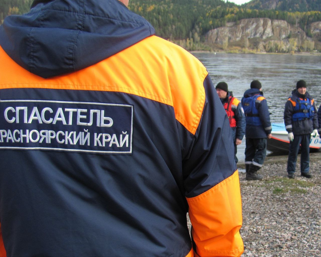 В Красноярском крае ищут утонувшего в реке Шадат рыбака