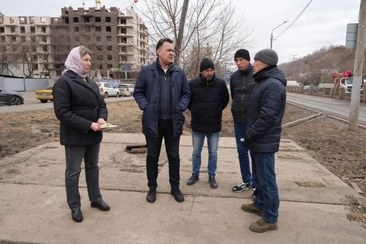 Глава Красноярска проверил несколько территорий Свердловского района