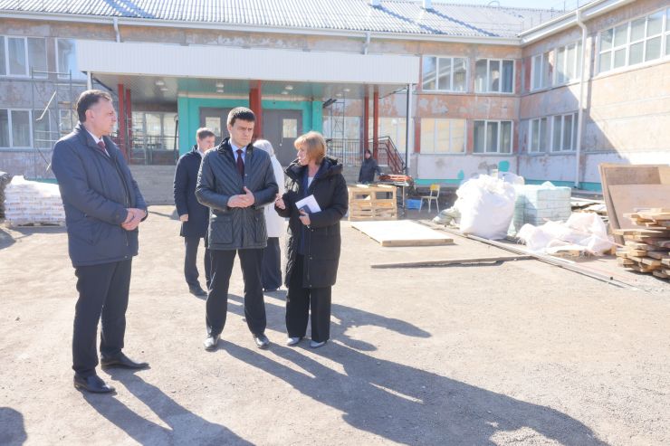 Школы Красноярска готовят к открытию после капремонта 