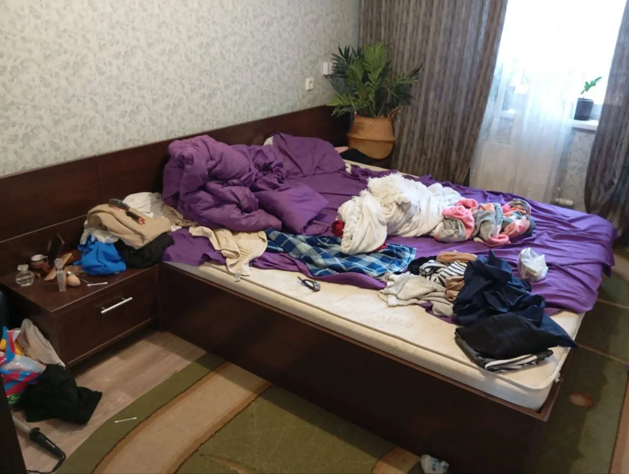 В Красноярске у матери забрали двух детей из-за антисанитарных условий в квартире
