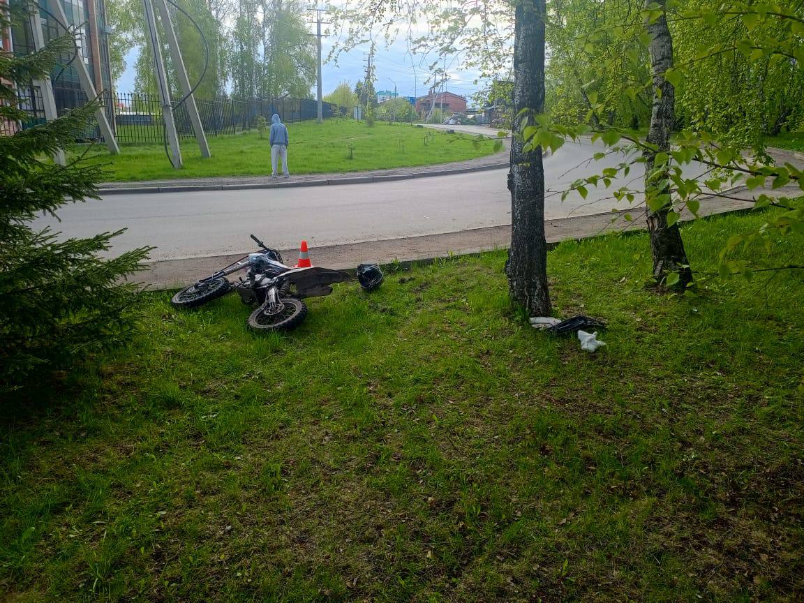 В Красноярске две девочки получили травмы, катаясь на мотоцикле