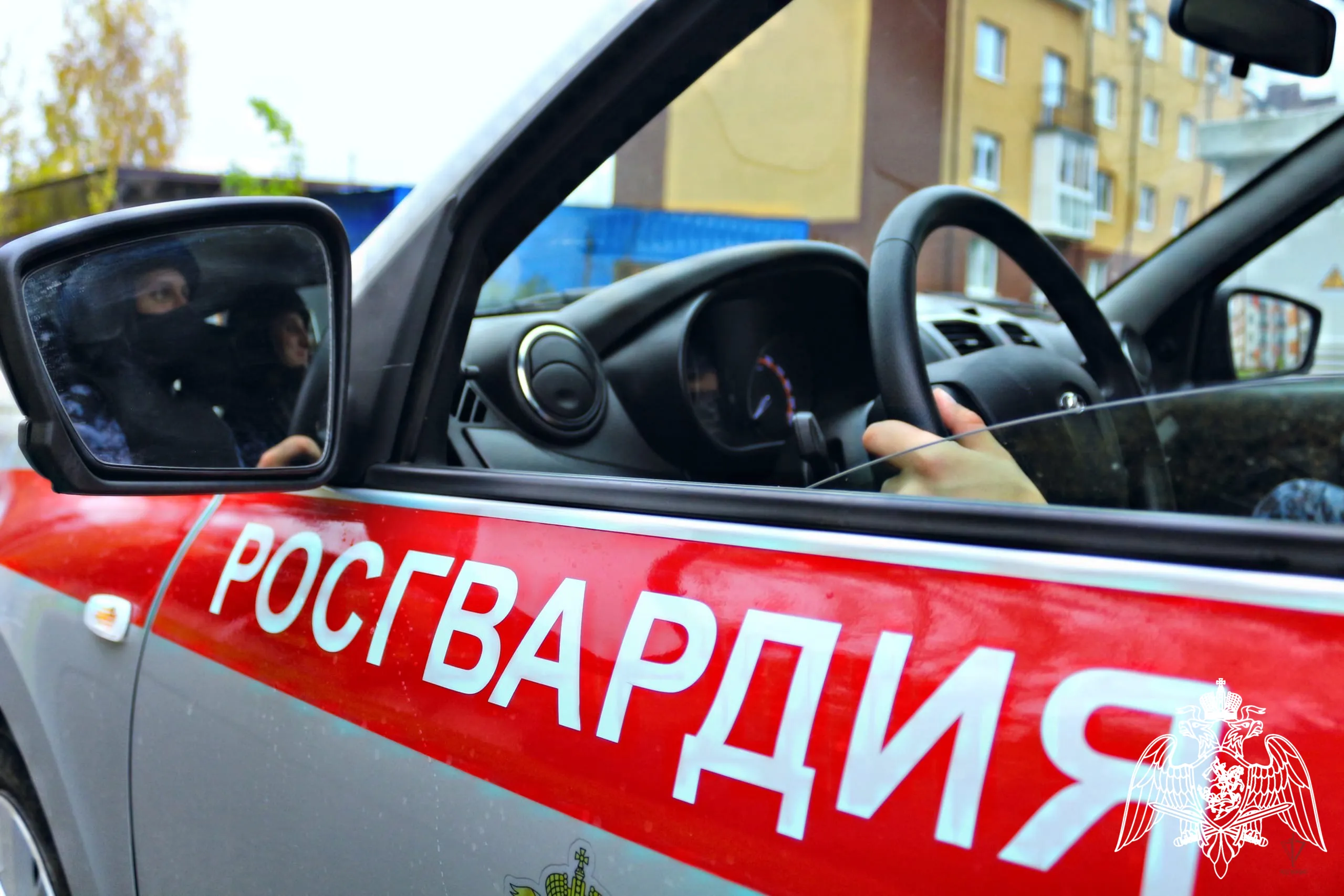 В Красноярске мужчина подозревается в краже 16 упаковок сыра из магазина