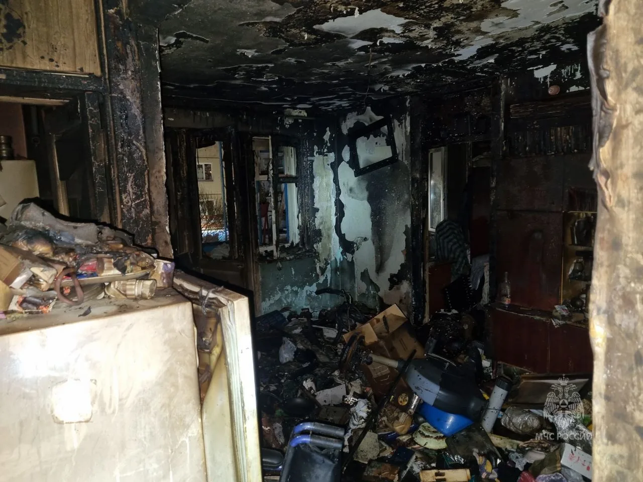 В Красноярске в пожаре в жилом доме погибли двое жильцов