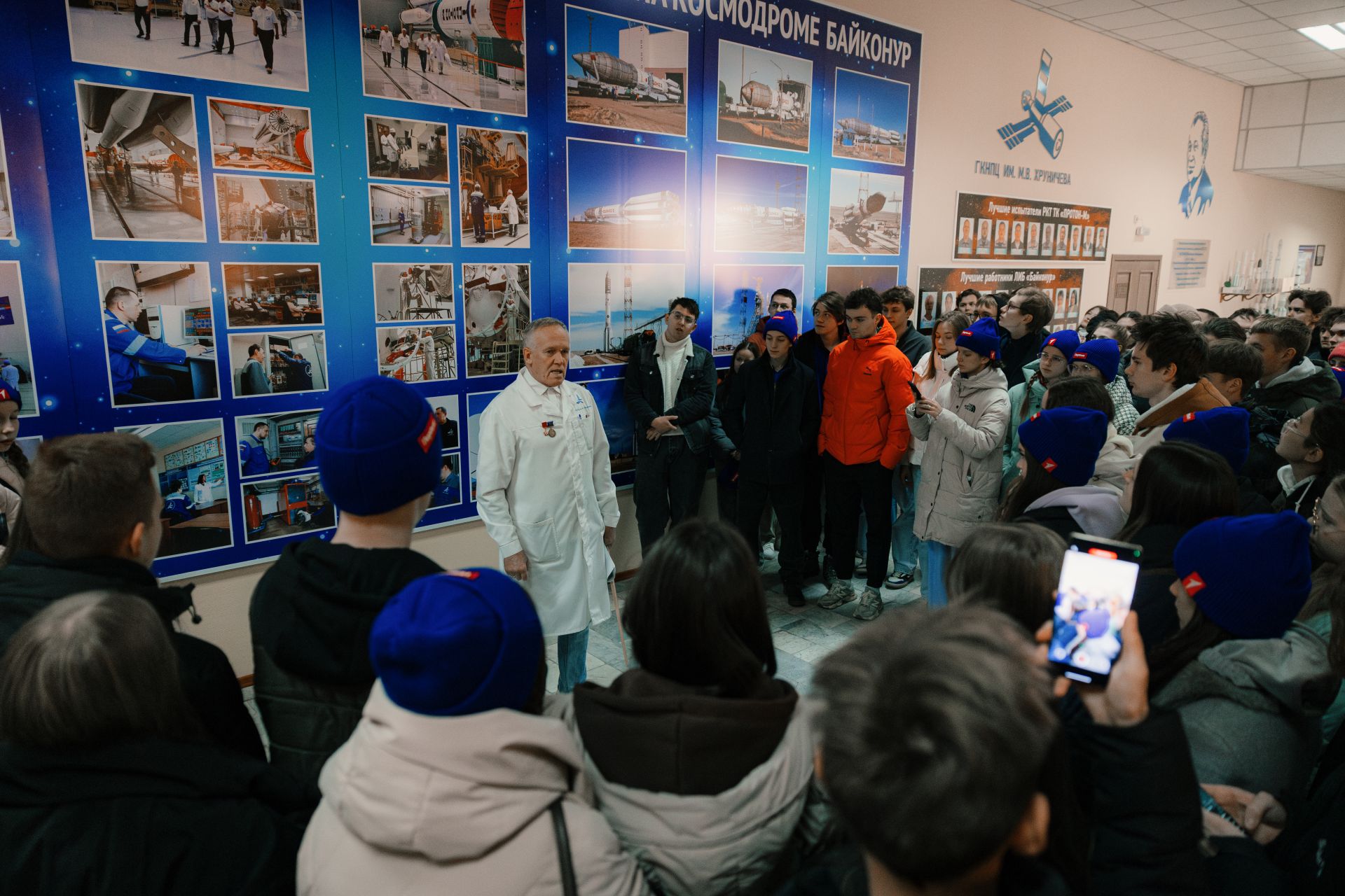 Четверо школьников из Красноярского края побывали на Байконуре