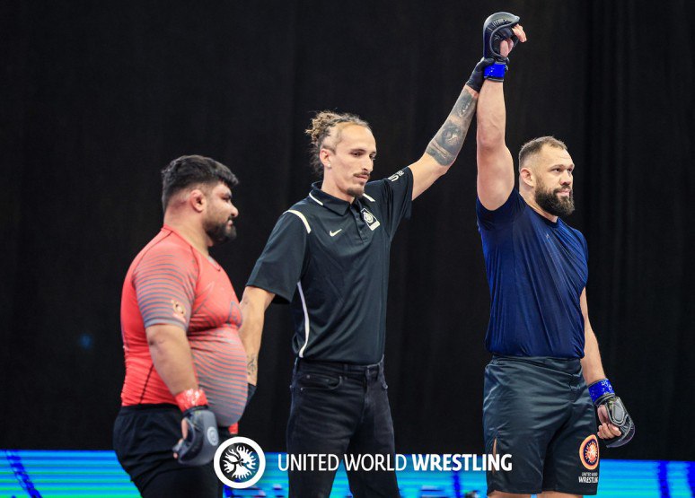 Боец из Красноярского края стал чемпионом мира по панкратиону