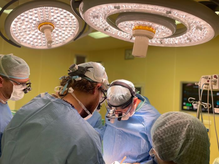 Красноярские медики спасли двойняшек из Хакасии с редким пороком сердца