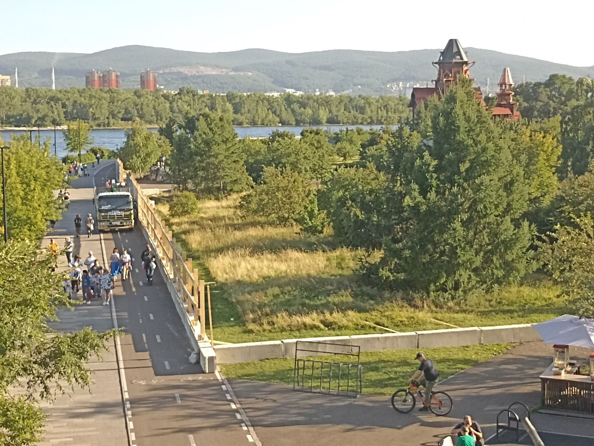 Часть Стрелки в Красноярске оградили для строительства собора