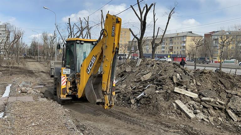 В Красноярске на Красрабе приступили к благоустройству променада