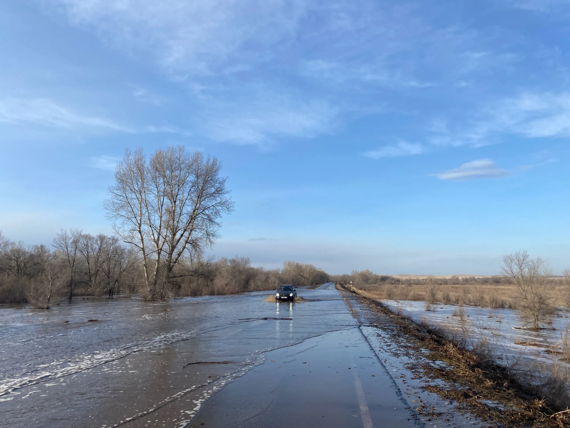 В Красноярском крае топит дороги
