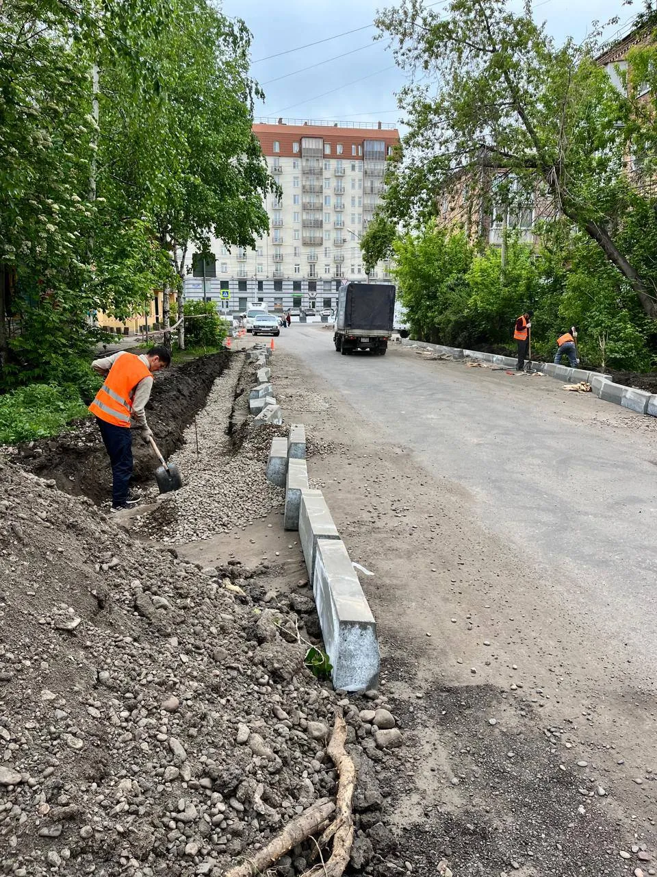 В Красноярске начали ремонтировать улицу Никитина