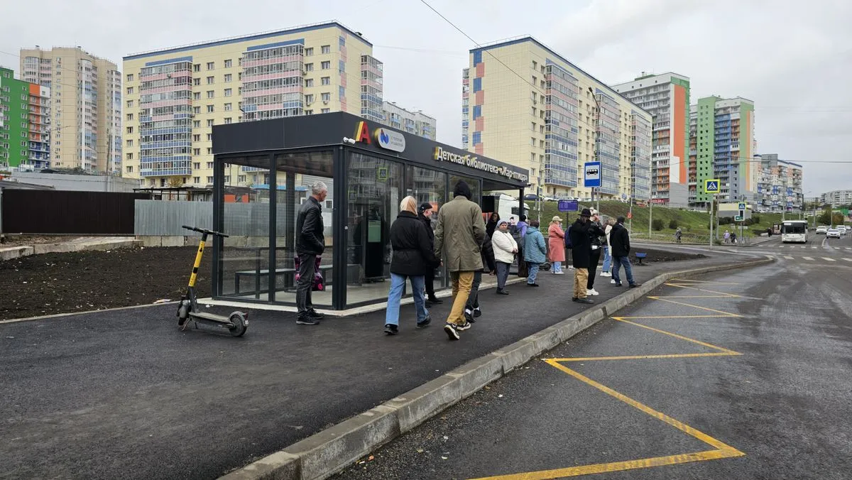 В Красноярске появилось 10 новых теплых остановок