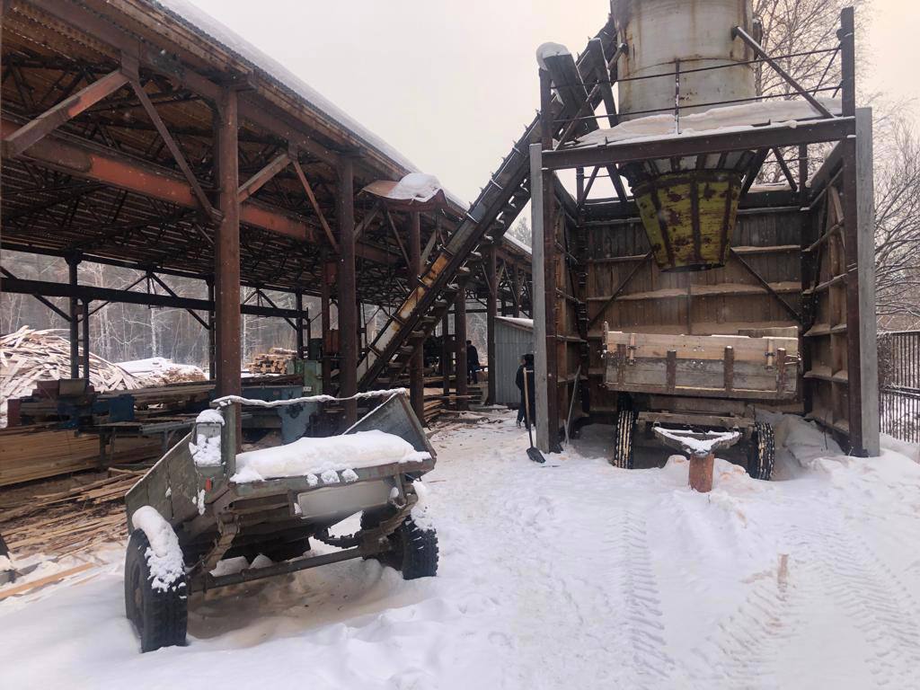 В Красноярском крае на пункте лесозаготовки погиб 37-летний рабочий
