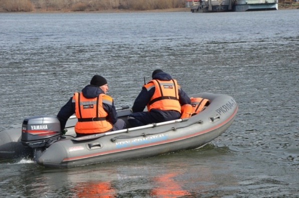В Канском районе 47-летний мужчина перевернулся на лодке и утонул