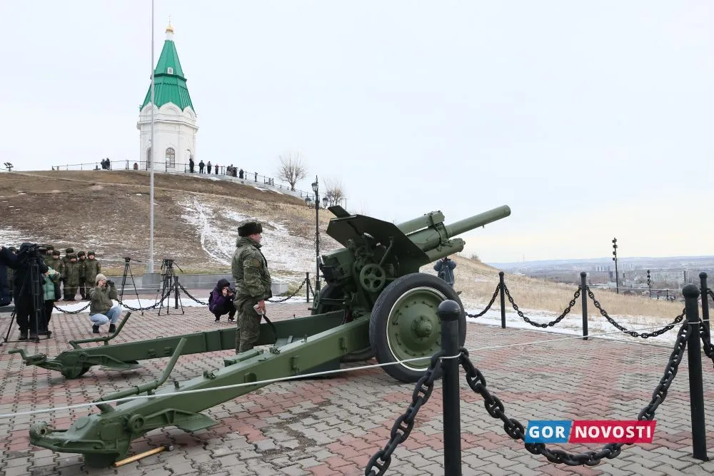 Пушка на Караульной горе.
Дмитрий Шабалин