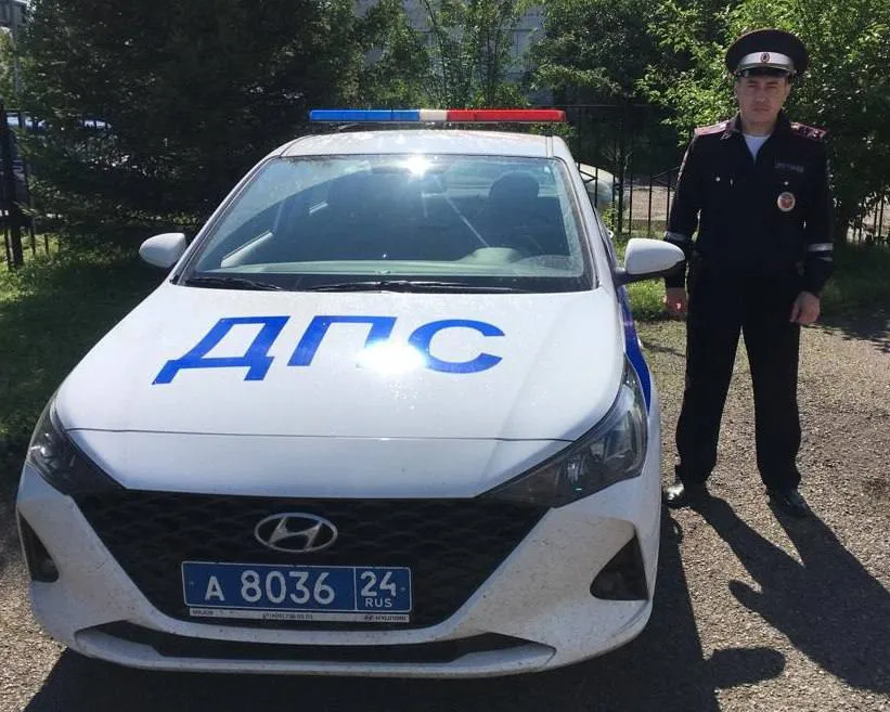 В Ужуре у водителя большегруза нашли краденное топливо в багажнике
