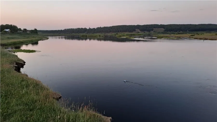Спасатели выехали на поиски тела утонувшего ребенка в Красноярском крае