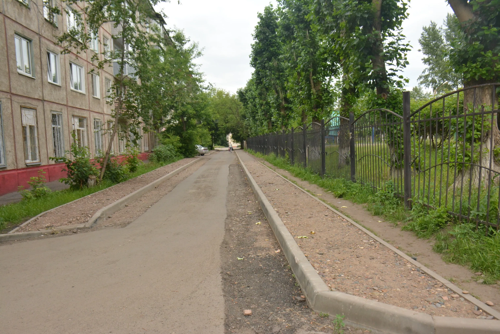 В Ленинском районе Красноярска завершён ремонт трёх междворовых проездов