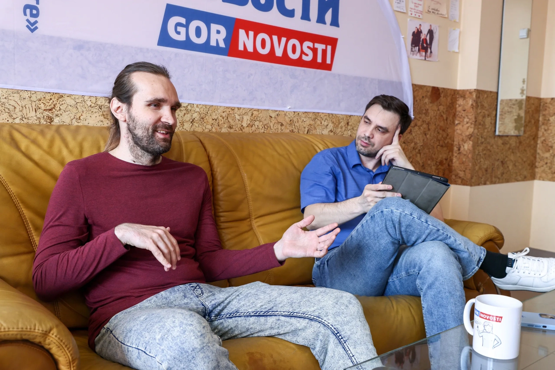«Выступления на открытых площадках меня вдохновляют!»: музыкант Максим Загузов рассказал о своих уличных концертах
