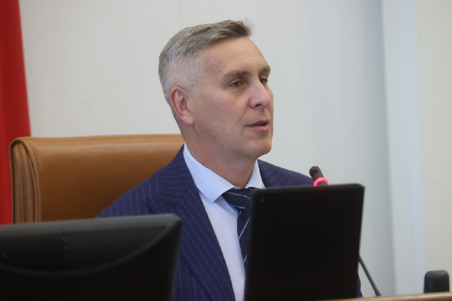 Дефицит сокращён на 34 млрд рублей: в Красноярском крае приняли поправки в краевой бюджет