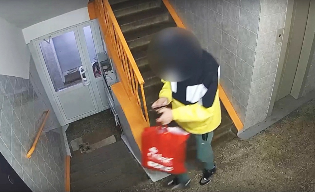 В Красноярске осудят мужчину за обман пенсионеров почти на 2,5 миллиона рублей