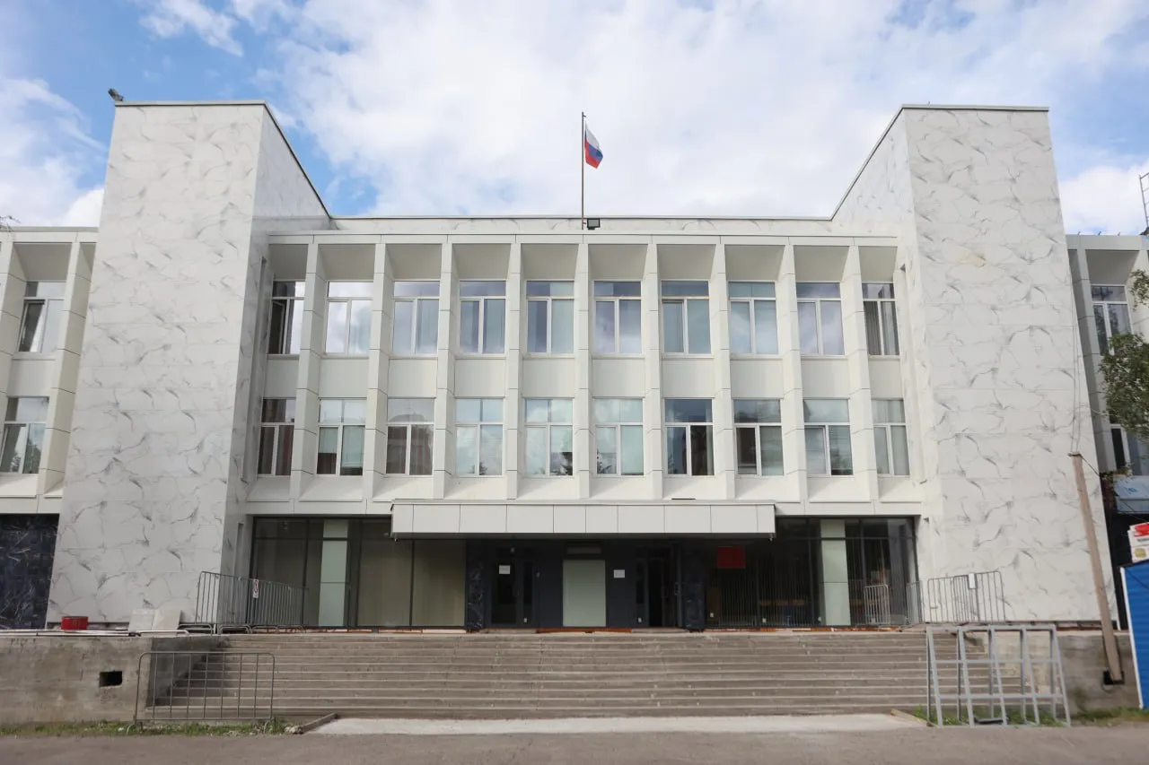 Жительницу Назарова приговорили к исправительным работам за избиение 12-летней девочки