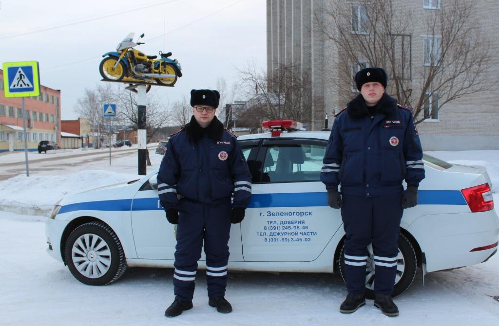 В Красноярском крае полицейские спасли 48-летнего мужчину с приступом эпилепсии