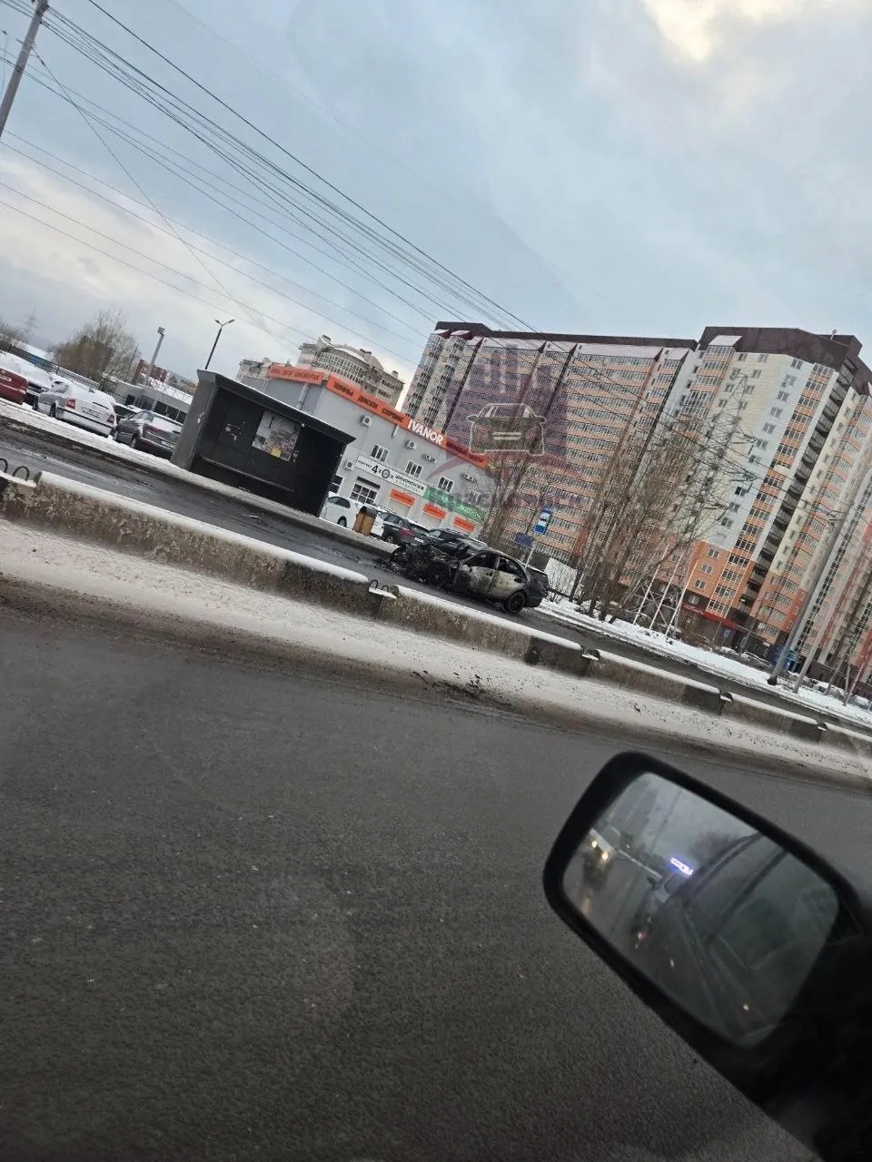 В Красноярске сгорел «Мерседес»