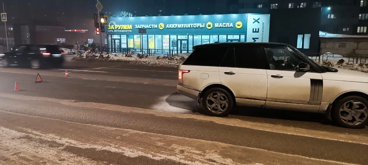 В Красноярске водитель Range Rover сбил двух 9-летних мальчиков