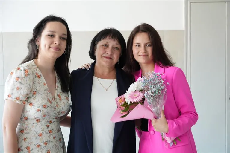 Выпускные в школах.
Администрация Красноярска