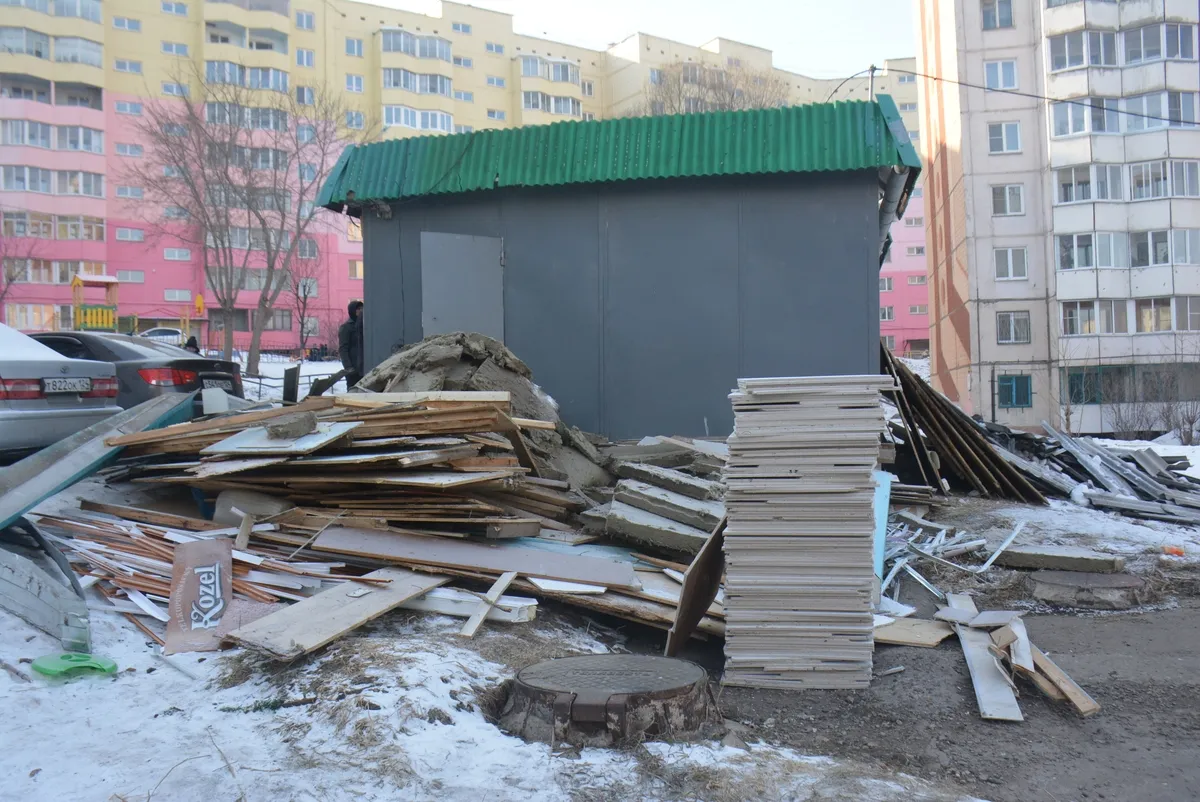В Ленинском районе Красноярска снесут павильон, где незаконно продавали алкоголь