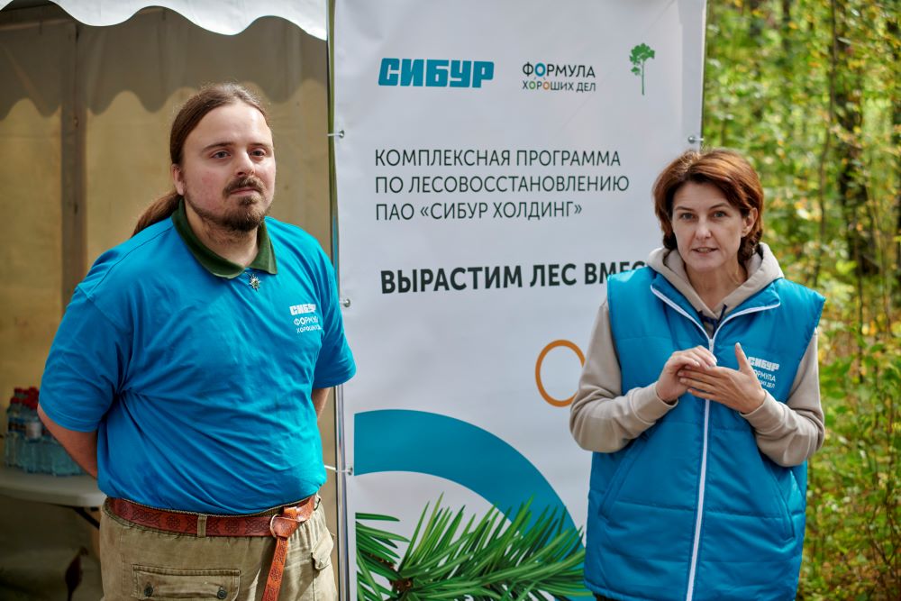 В Красноярске высадили более 1 800 молодых деревьев