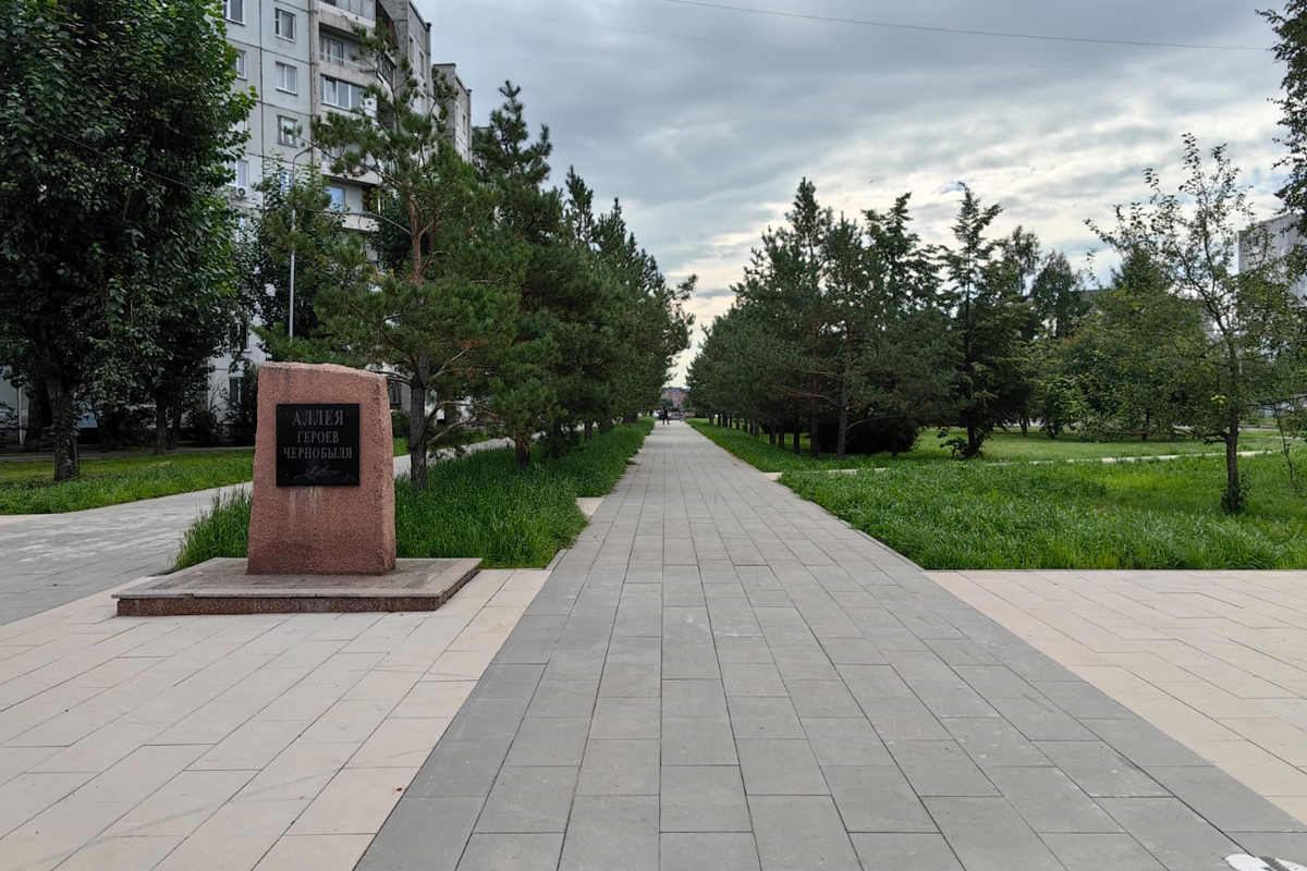 Аллея героев Чернобыля_0824 (10).jpg