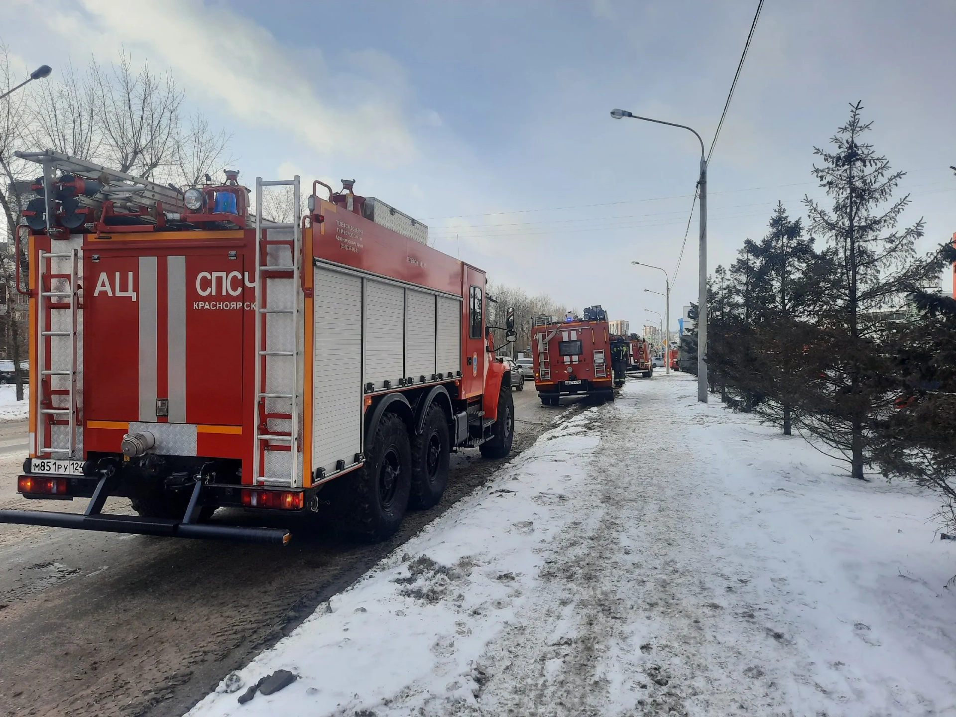 В Красноярске из-за пожара в здании приостановил работу МФЦ