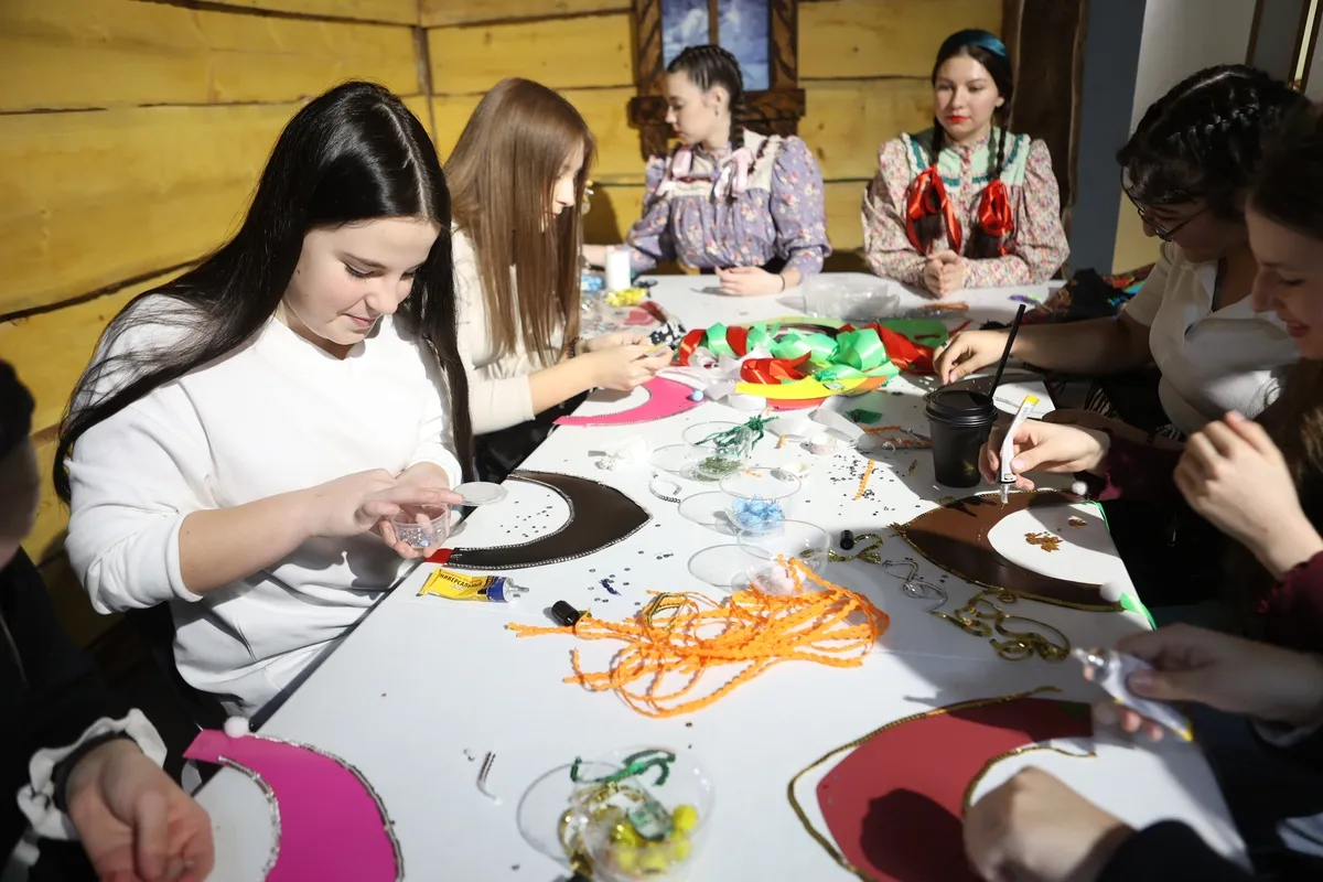 В Красноярске 600 ребят стали участниками межнационального фестиваля «Арт-традиции»