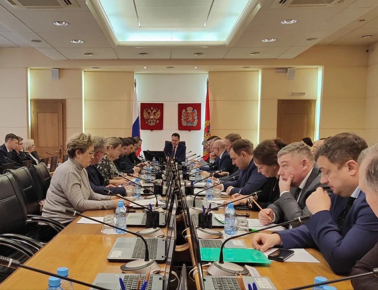 Губернатор Красноярского края распределил обязанности между членами регионального правительства