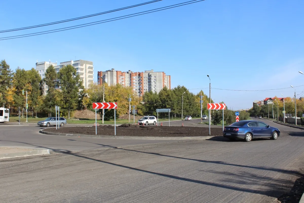 В Красноярске появилась новая кольцевая развязка в Ветлужанке