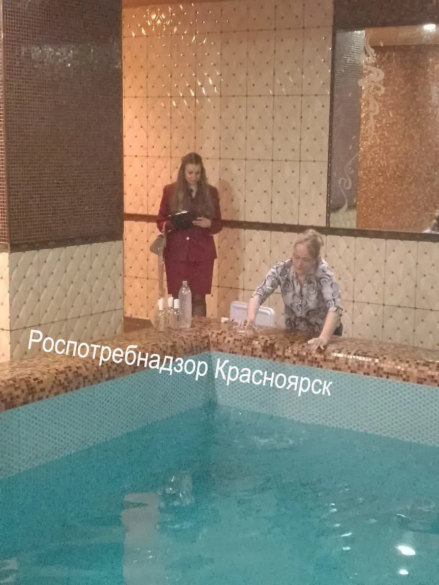 Четверо жителей Красноярского края получили химическое отравление после посещения сауны