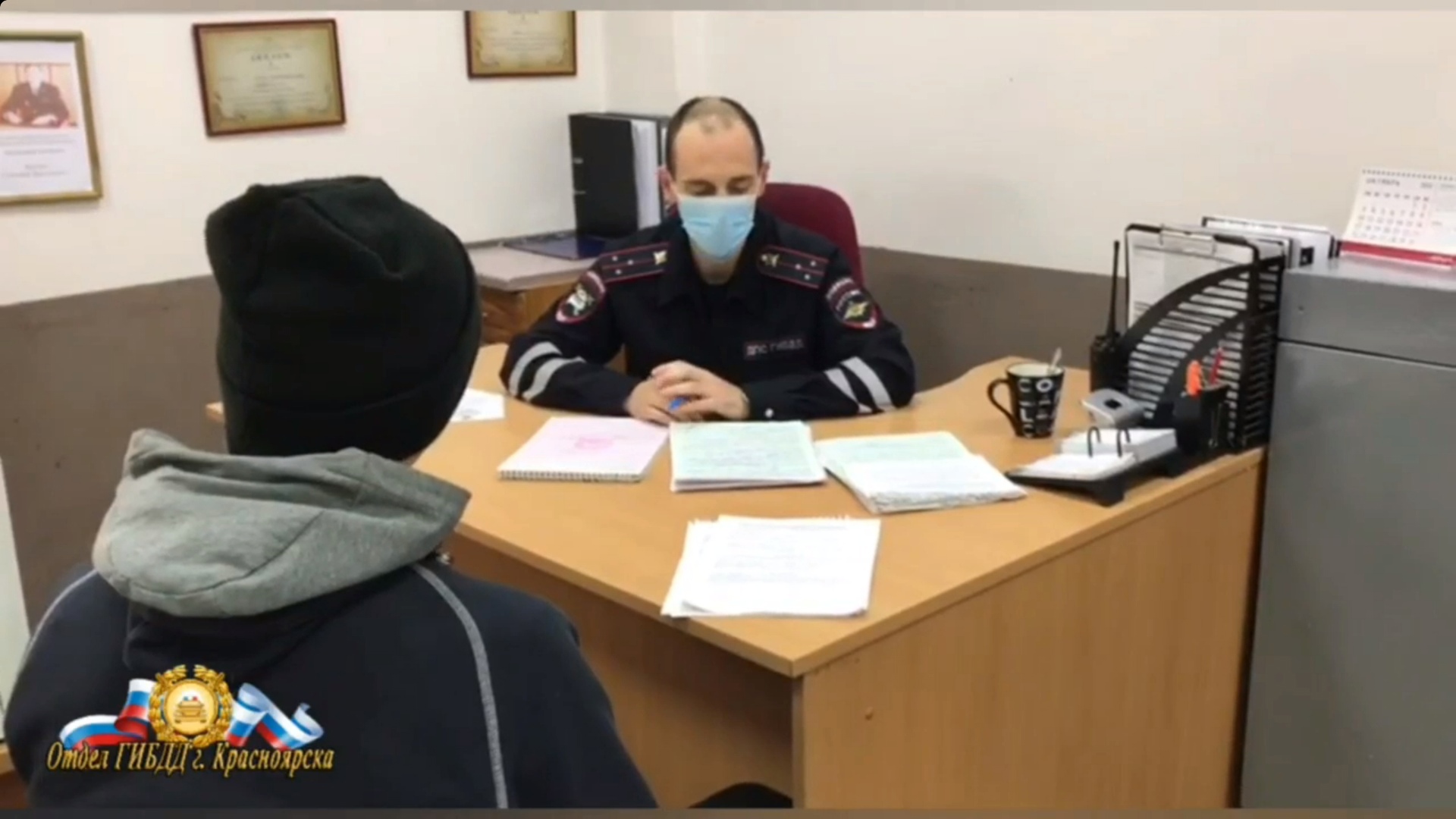 В Красноярске пьяный водитель без прав представился пассажиром