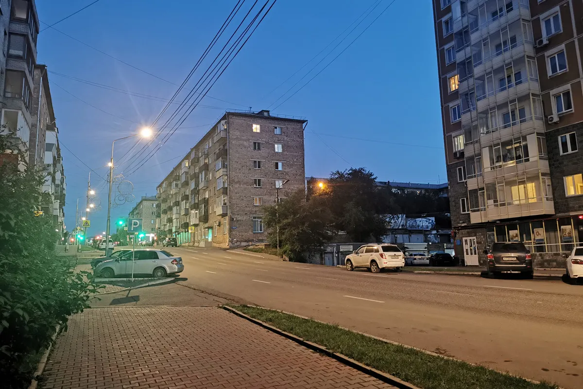 На семи улицах Красноярска заработало новое освещение