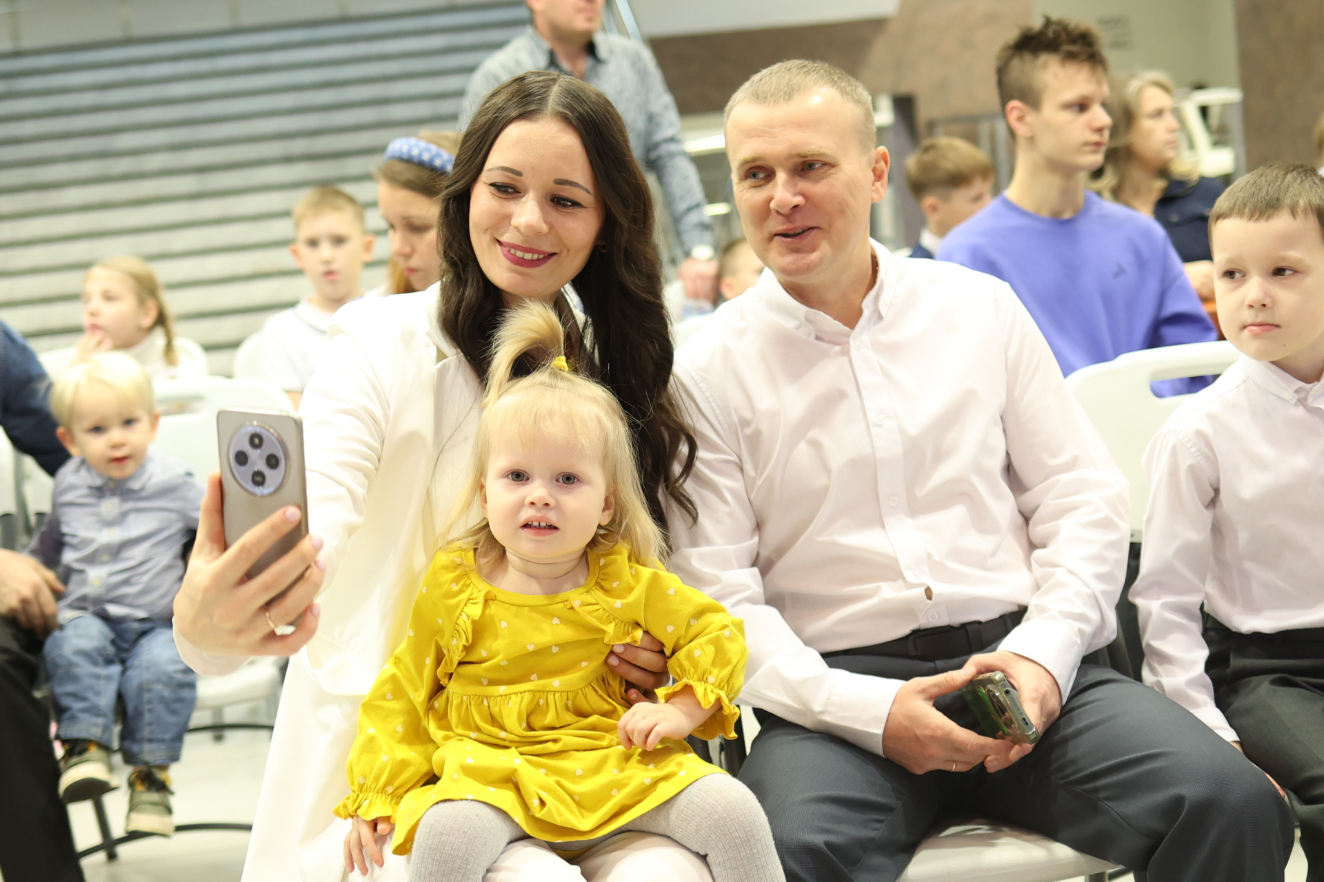 награждение семьи 1.JPG