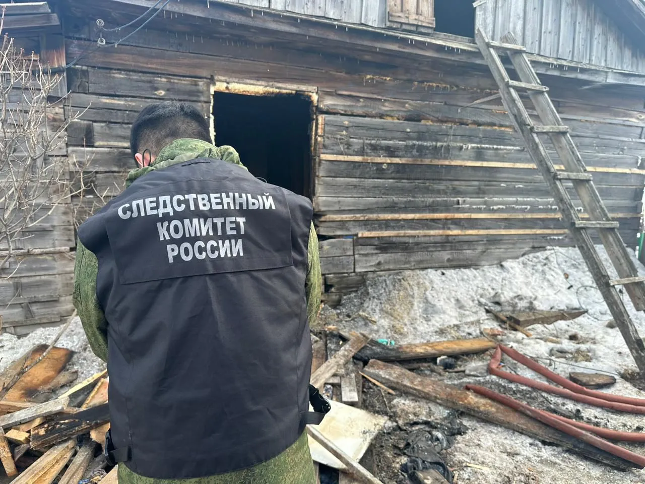 В Красноярском крае годовалый ребенок погиб при пожаре в частном доме