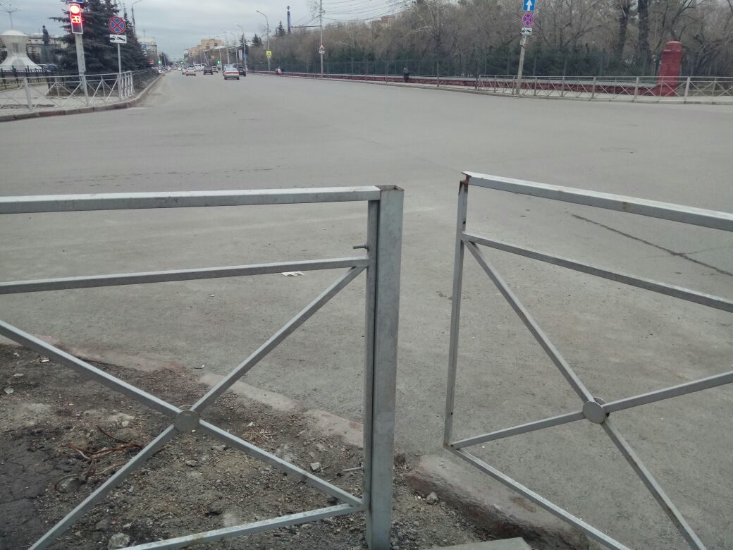 В Красноярске ГИБДД не будет требовать установки ограждений на проспекте Мира