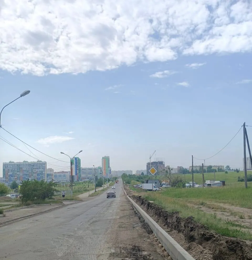 В красноярском Солнечном начался ремонт дороги на проспекте Молодежном