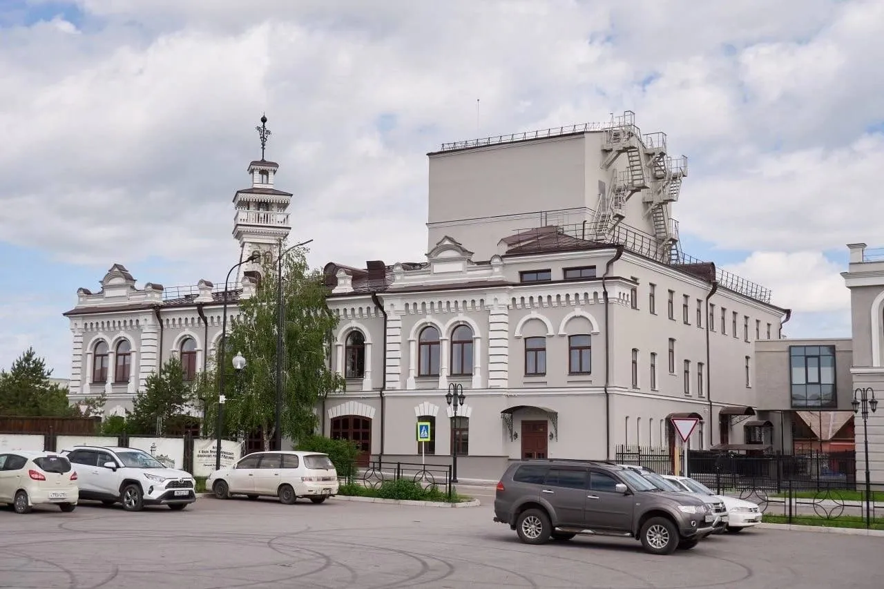 В Минусинске завершили реставрацию исторического здания драматического театра