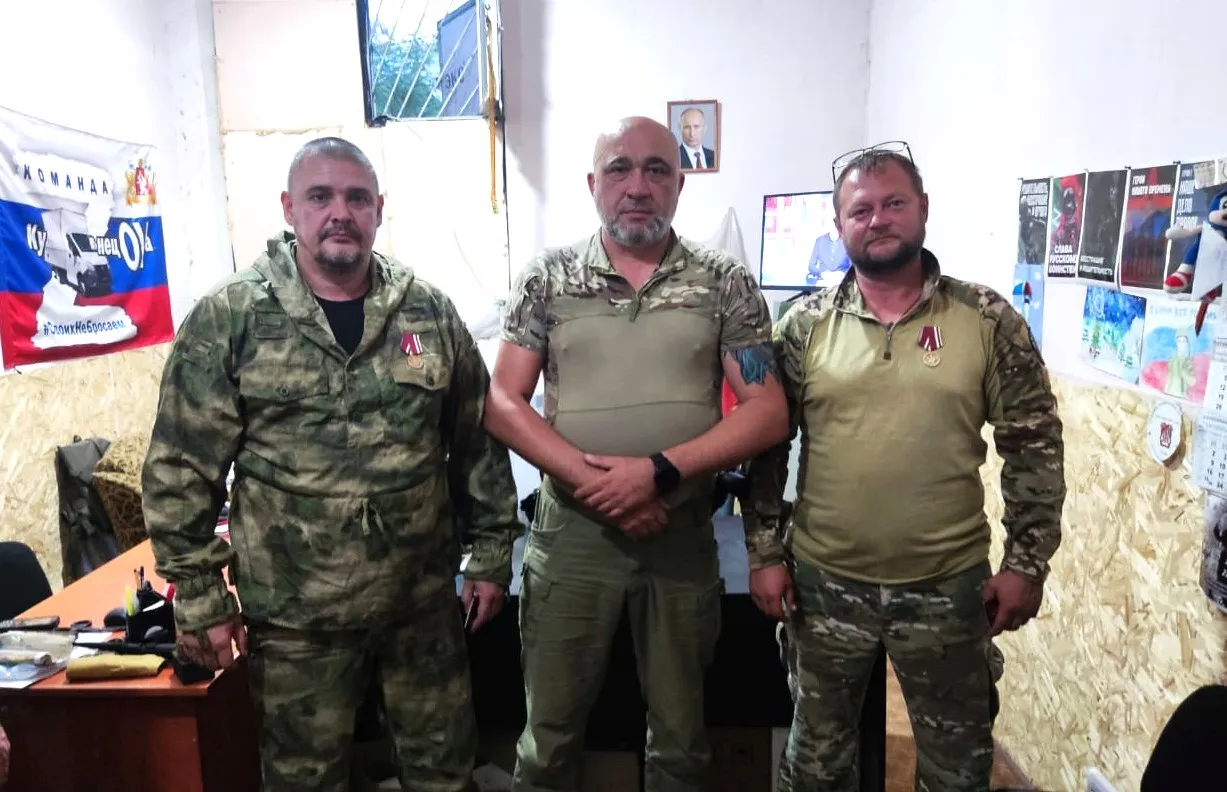 Волонтеров проекта «ИZ Сибири – сынам России» наградили медалями