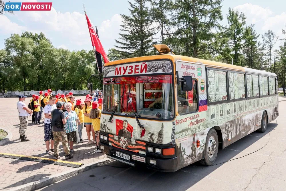 В Красноярск приехал музей на колесах «Автобус Победы»